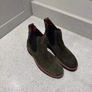 Men's Suede Chelsea Boots in Olive and Red